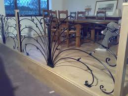 cast-iron-vs-wrought-iron