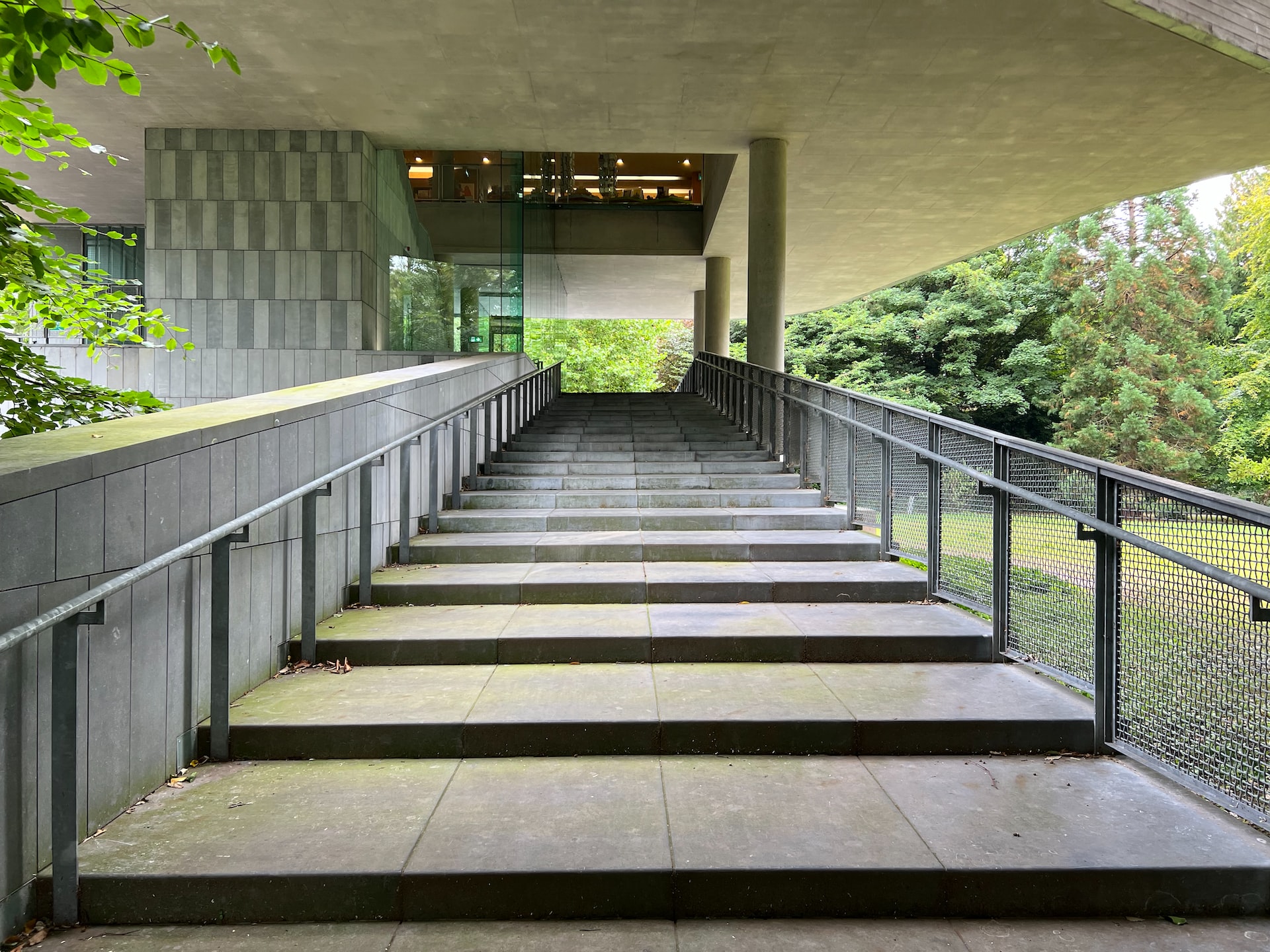 Steel Railings with High Quality Chain Link Paneling Pro Weld