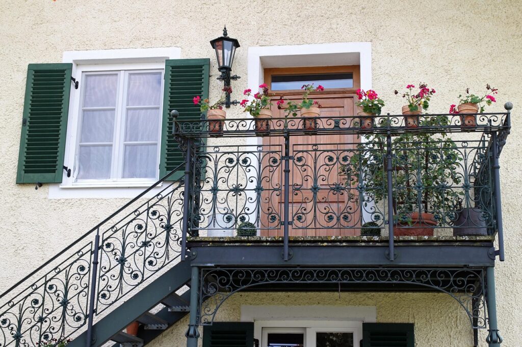 lovely iron railing by balcony railing experts